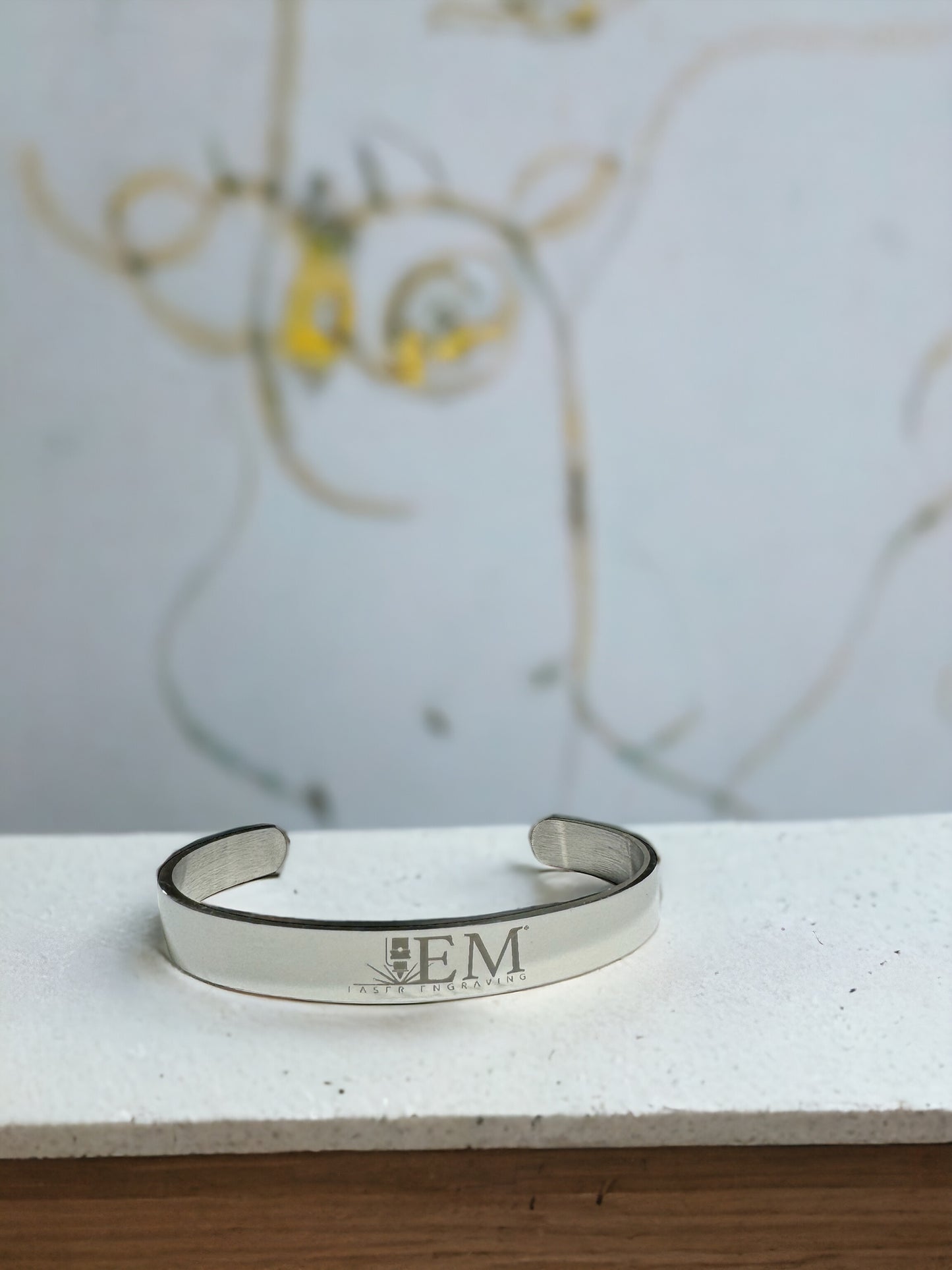 Brazalete de acero inoxidable (Plata)