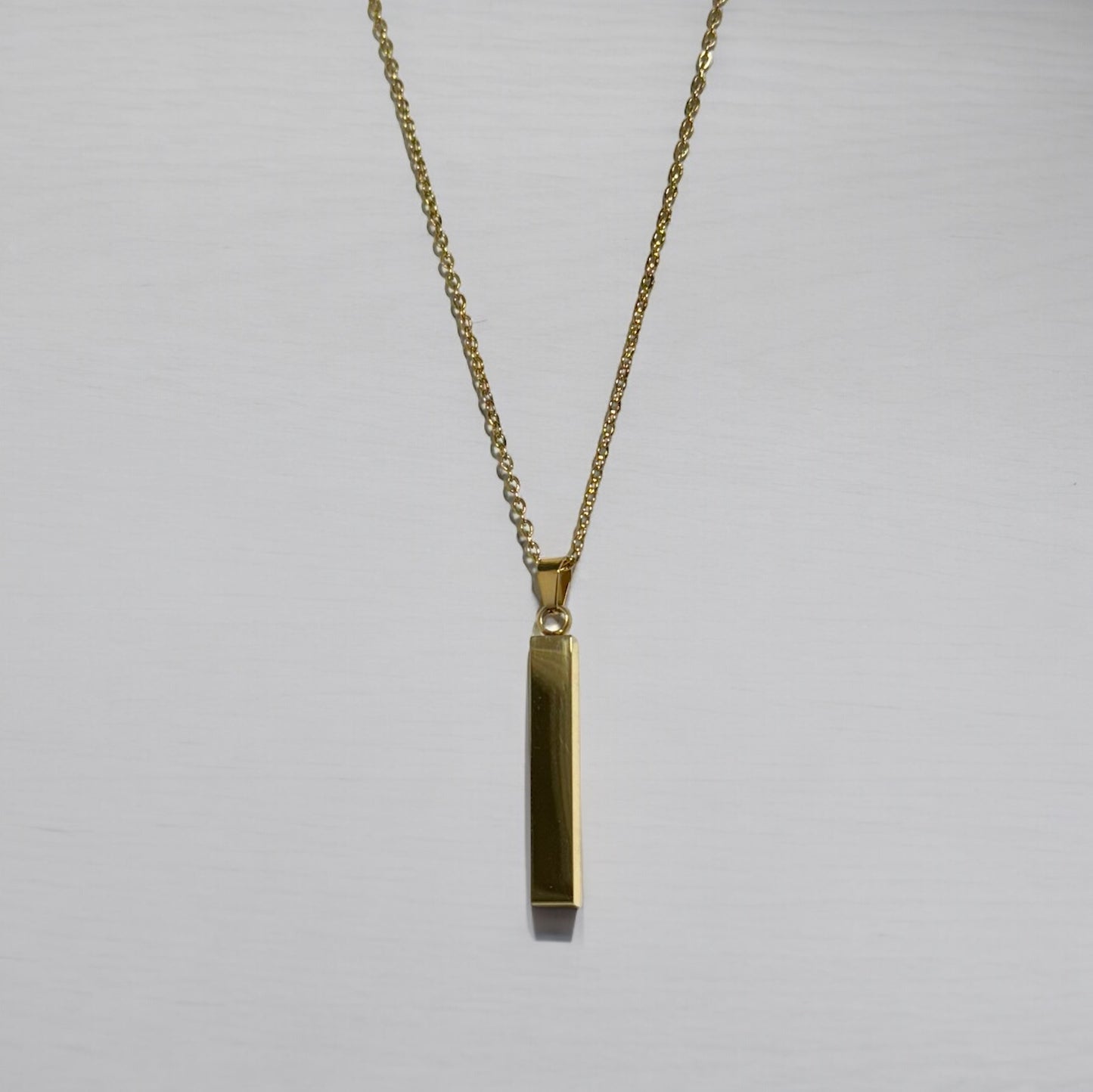 Collar minimalista
