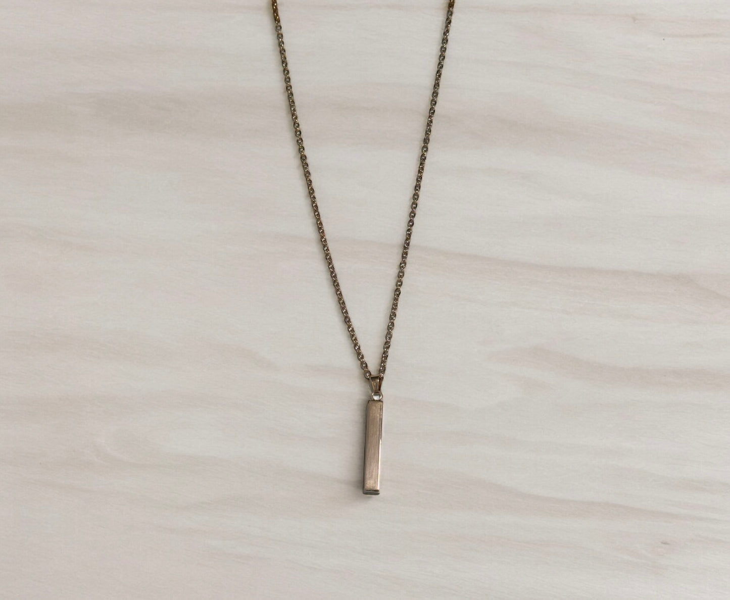 Collar minimalista